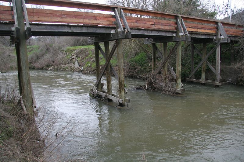 Oakhurst Footbridge