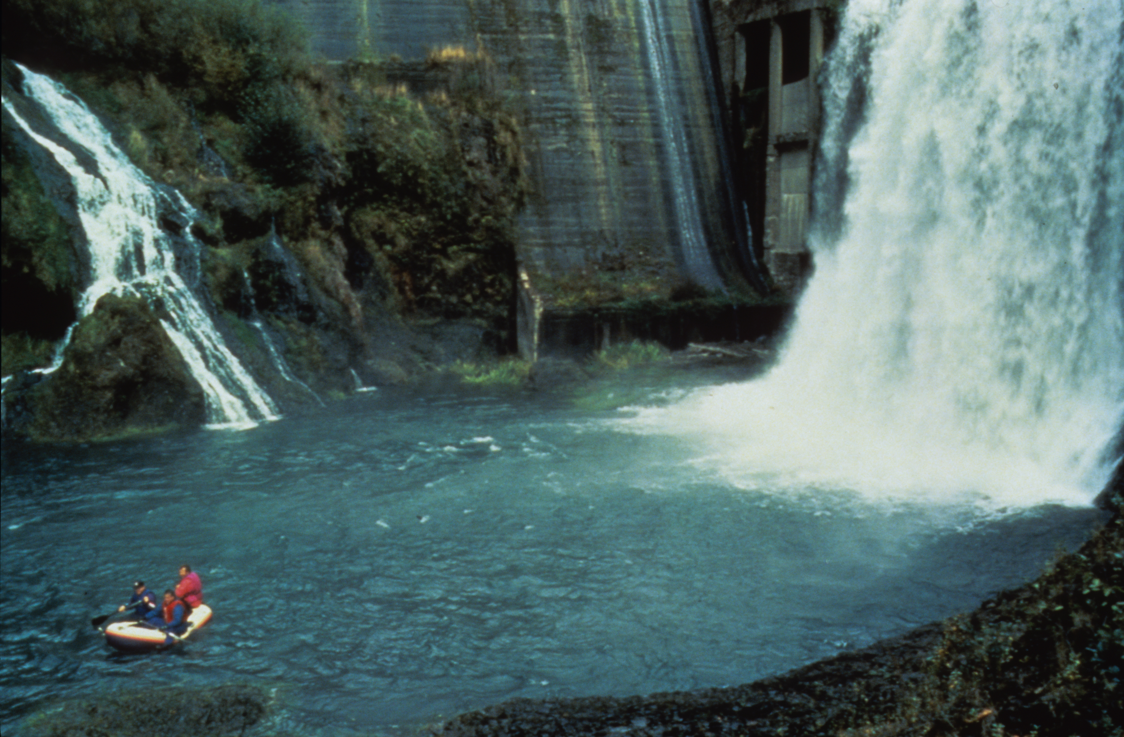 Rafting below Condit