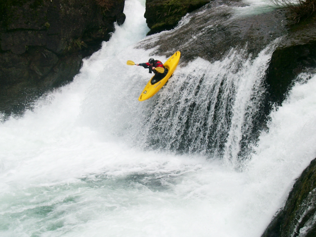 Low water Horseshoe Falls
