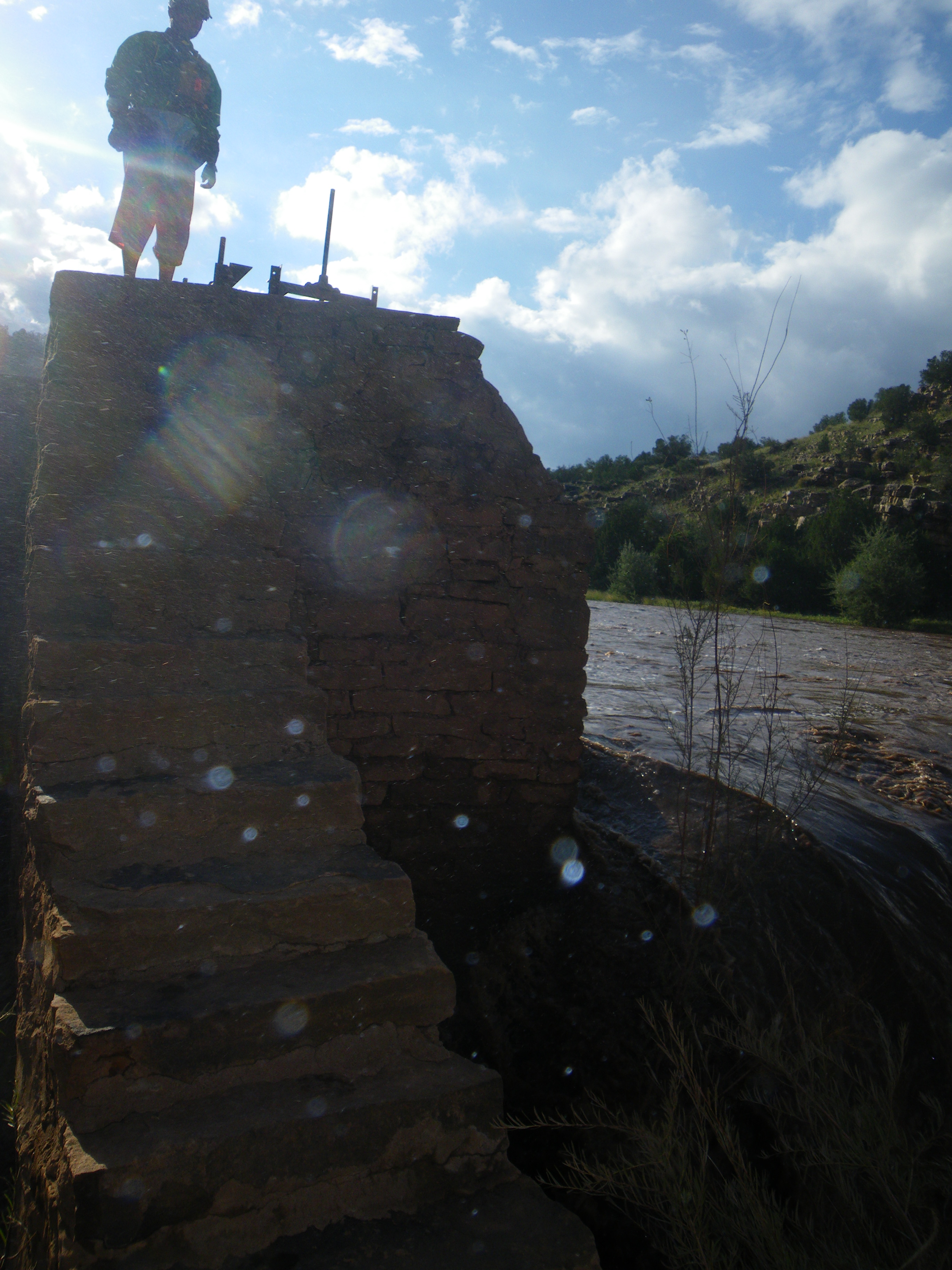 Low head dam above Tecolotito