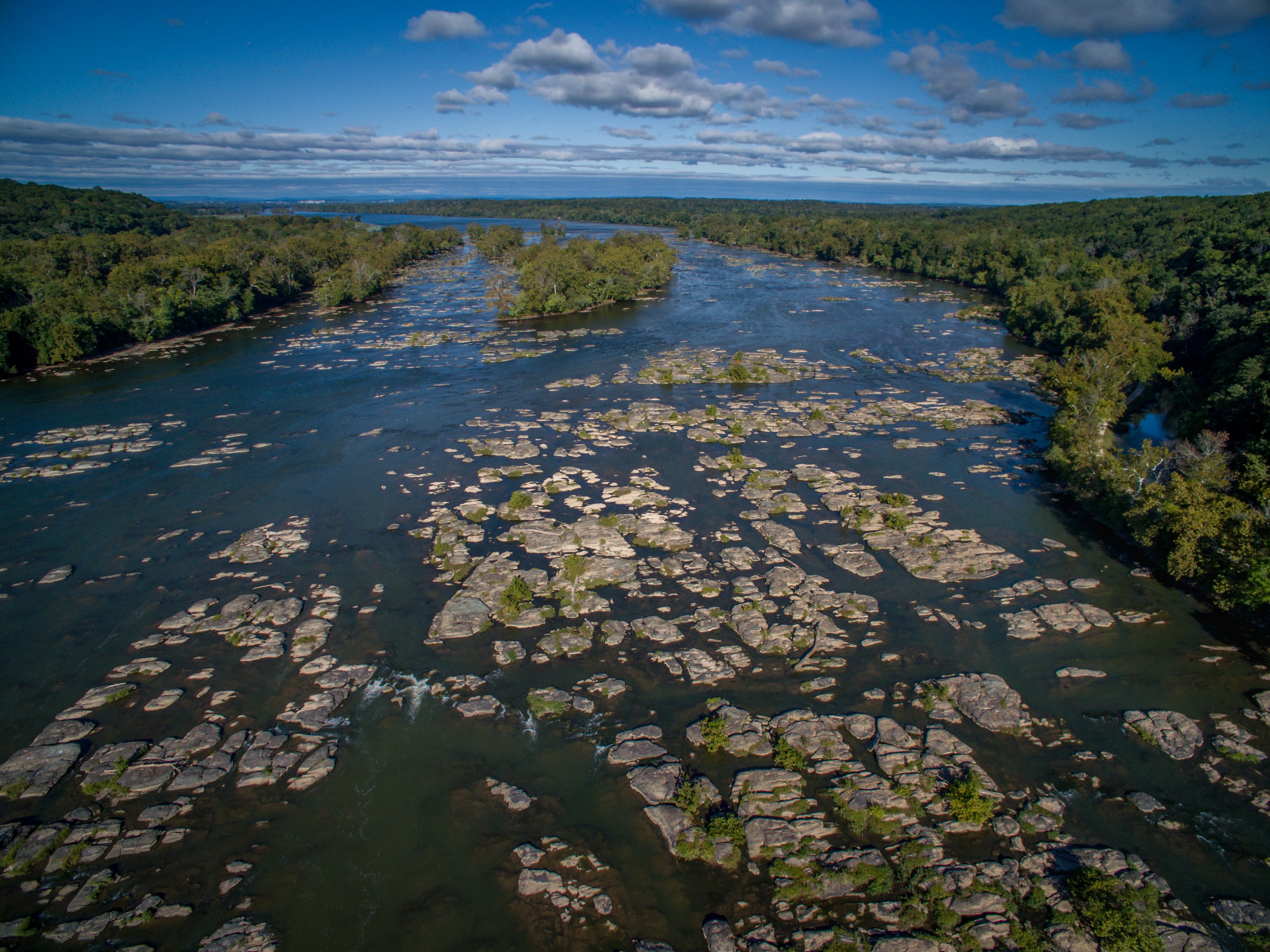 Birds eye view upriver, 3/4 mile downstream from Violette's Lock