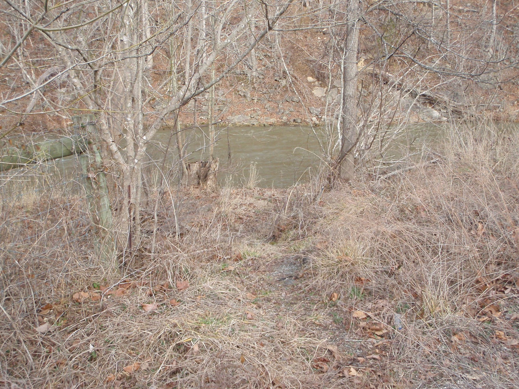 Access - Rt. 100 at Little Walker Creek