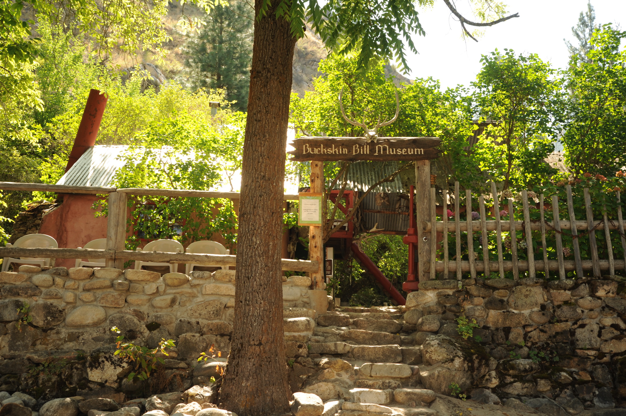 Fivemile Bar - Buckskin Bill Homestead