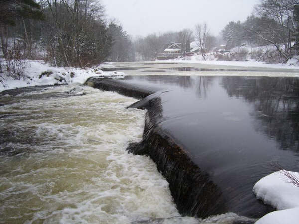 Dam leading into the final rapid. It's now dry riverbed after the river diverted