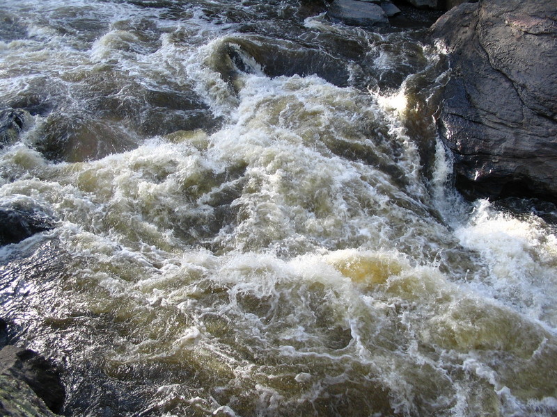 Pineview Falls at ~3ft