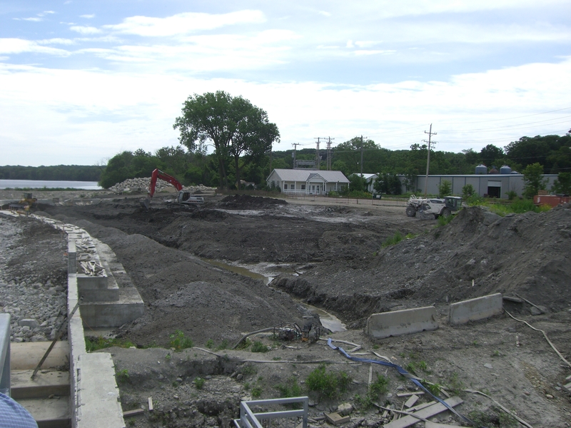 Const Photo 3
