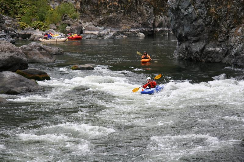 Kayakers entering Blossom Bar