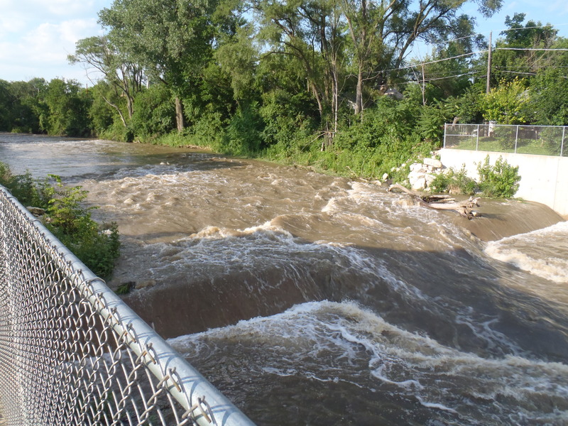 wingdam ~1300cfs, 6/24/10