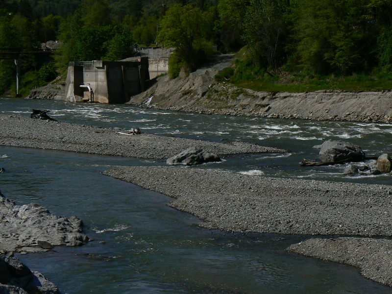 Savage Rapids Dam. Photo by Roger Funk 5/1/10