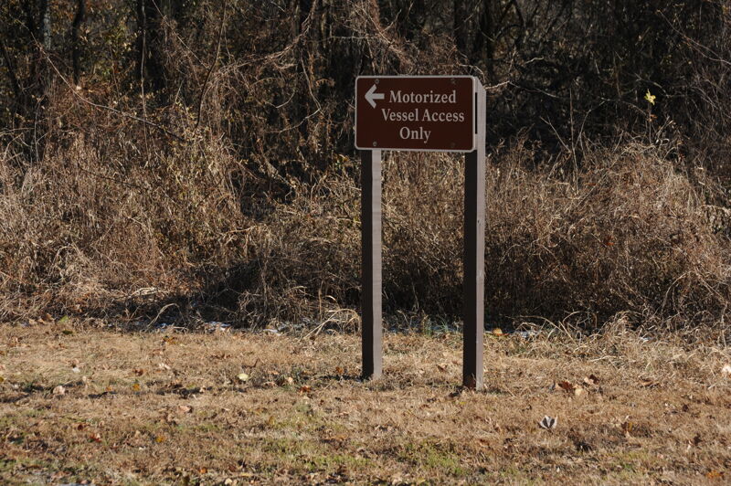 Signs at Chilton Creek Access