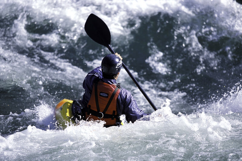 Oak Bottom wave playboating