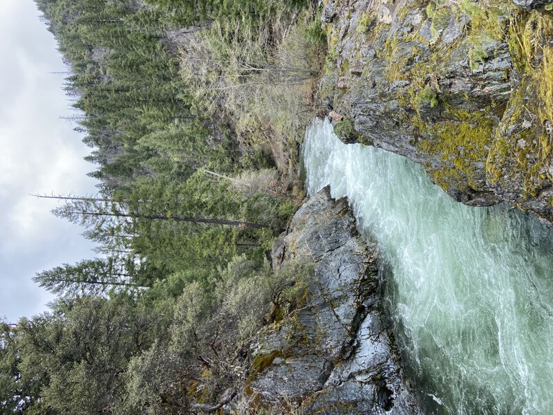 Drop into micro-gorge