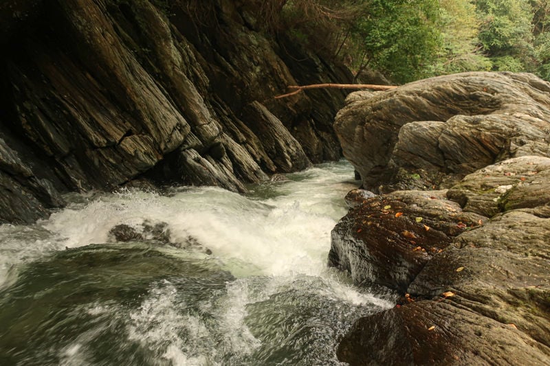 "Muddy Creek Falls" (V)